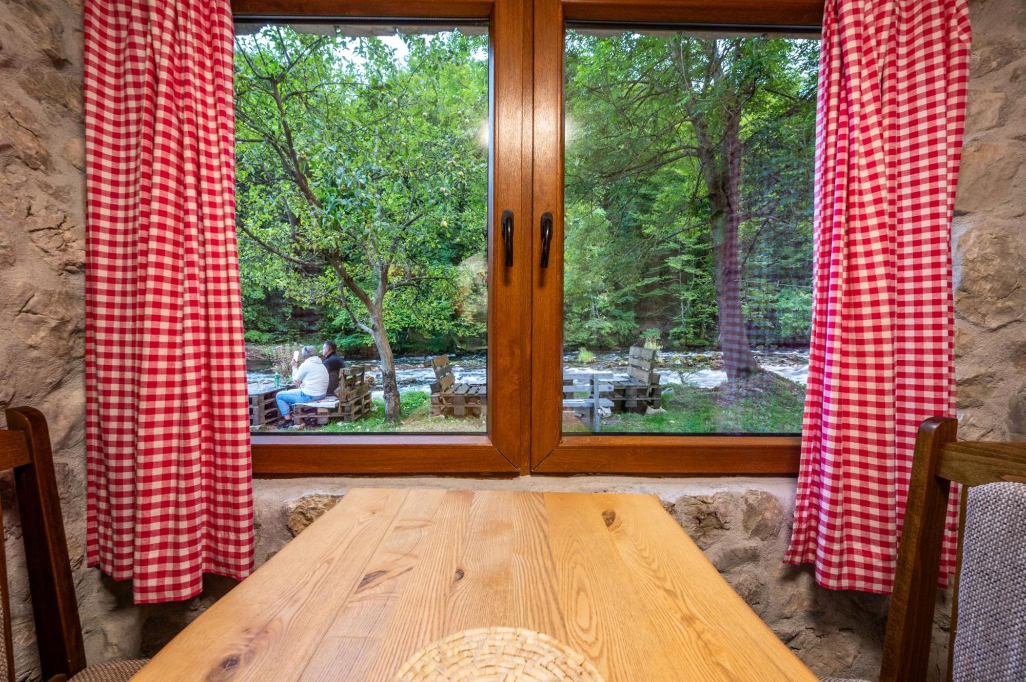 Stone Room-Kamena Soba Sipovo Exterior photo